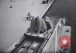 Standbild Wasser Skifahrer Paris Frankreich, 1938, aus Sekunde 11 historischem Filmmaterial Videoclip 65675075742