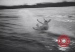 Standbild Wasser Skifahrer Paris Frankreich, 1938, aus Sekunde 16 historischem Filmmaterial Videoclip 65675075742