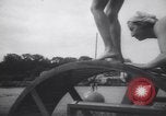 Standbild Wasser Skifahrer Paris Frankreich, 1938, aus Sekunde 20 historischem Filmmaterial Videoclip 65675075742