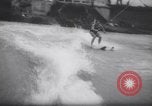 Standbild Wasser Skifahrer Paris Frankreich, 1938, aus Sekunde 27 historischem Filmmaterial Videoclip 65675075742