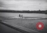 Standbild Wasser Skifahrer Paris Frankreich, 1938, aus Sekunde 33 historischem Filmmaterial Videoclip 65675075742