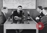 Immagine di Westbrook Van Voorhis United States USA, 1944, secondo 28 filmato di repertorio 65675075787