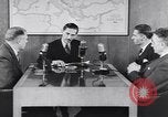 Immagine di Westbrook Van Voorhis United States USA, 1944, secondo 29 filmato di repertorio 65675075787