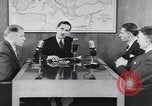 Immagine di Westbrook Van Voorhis United States USA, 1944, secondo 31 filmato di repertorio 65675075787