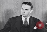 Immagine di Westbrook Van Voorhis United States USA, 1944, secondo 43 filmato di repertorio 65675075787