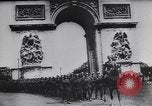 Standbild Zerstörung und Opfer aus der deutschen Bombardierung in Großbritannien europäische Theater, 1944, aus Sekunde 18 historischem Filmmaterial Videoclip 65675075795