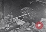 Standbild Zerstörung und Opfer aus der deutschen Bombardierung in Großbritannien europäische Theater, 1944, aus Sekunde 55 historischem Filmmaterial Videoclip 65675075795