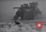 Standbild Signal Corps Rekruten United States USA, 1945, aus Sekunde 11 historischem Filmmaterial Videoclip 65675075797