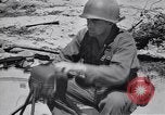 Standbild Signal Corps Rekruten United States USA, 1945, aus Sekunde 28 historischem Filmmaterial Videoclip 65675075797