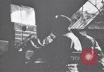 Standbild Signal Corps Rekruten United States USA, 1945, aus Sekunde 61 historischem Filmmaterial Videoclip 65675075797