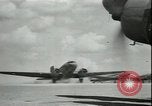 Standbild Signal Corps Rebecca-Eureka Funksystem verwendet um Flugzeuge zu führen Philippinen, 1947, aus Sekunde 16 historischem Filmmaterial Videoclip 65675075812