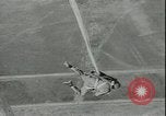 Standbild Signal Corps Rebecca-Eureka Funksystem verwendet um Flugzeuge zu führen Philippinen, 1947, aus Sekunde 25 historischem Filmmaterial Videoclip 65675075812