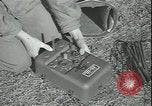 Standbild Signal Corps Rebecca-Eureka Funksystem verwendet um Flugzeuge zu führen Philippinen, 1947, aus Sekunde 30 historischem Filmmaterial Videoclip 65675075812