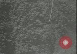 Standbild United States Air Raid Birma, 1944, aus Sekunde 9 historischem Filmmaterial Videoclip 65675075816