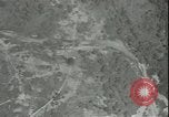 Standbild United States Air Raid Birma, 1944, aus Sekunde 51 historischem Filmmaterial Videoclip 65675075816