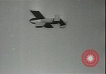 Image Bombe de missile guidée par la télévision United States USA, 1947, de la seconde 13 séquences d'archives historiques vidéo 65675075817