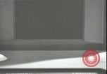 Standbild Futuristische Vision einer möglichen fernsehgesteuerten Atomrakete europäische Theater, 1947, aus Sekunde 29 historischem Filmmaterial Videoclip 65675075818
