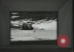 Standbild Futuristische Vision einer möglichen fernsehgesteuerten Atomrakete europäische Theater, 1947, aus Sekunde 31 historischem Filmmaterial Videoclip 65675075818
