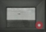 Standbild Futuristische Vision einer möglichen fernsehgesteuerten Atomrakete europäische Theater, 1947, aus Sekunde 54 historischem Filmmaterial Videoclip 65675075818