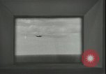 Standbild Futuristische Vision einer möglichen fernsehgesteuerten Atomrakete europäische Theater, 1947, aus Sekunde 55 historischem Filmmaterial Videoclip 65675075818