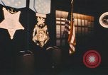 Standbild Pentagon Halle der Helden Namensschilder Arlington Virginia USA, 1968, aus Sekunde 57 historischem Filmmaterial Videoclip 65675075828