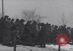 Standbild deutschen Gefangenen Ardennen Luxemburg, 1945, aus Sekunde 15 historischem Filmmaterial Videoclip 65675075831