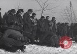 Standbild deutschen Gefangenen Ardennen Luxemburg, 1945, aus Sekunde 29 historischem Filmmaterial Videoclip 65675075831