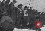 Standbild deutschen Gefangenen Ardennen Luxemburg, 1945, aus Sekunde 53 historischem Filmmaterial Videoclip 65675075831