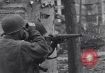 Standbild USA Soldaten Köln Deutschland, 1945, aus Sekunde 3 historischem Filmmaterial Videoclip 65675075833