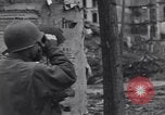 Standbild USA Soldaten Köln Deutschland, 1945, aus Sekunde 8 historischem Filmmaterial Videoclip 65675075833