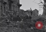 Standbild USA Soldaten Köln Deutschland, 1945, aus Sekunde 13 historischem Filmmaterial Videoclip 65675075833