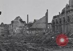 Standbild USA Soldaten Köln Deutschland, 1945, aus Sekunde 47 historischem Filmmaterial Videoclip 65675075833