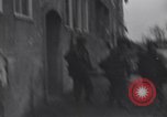 Standbild USA Soldaten Köln Deutschland, 1945, aus Sekunde 24 historischem Filmmaterial Videoclip 65675075834