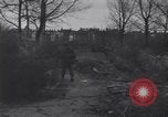 Standbild USA Soldaten Köln Deutschland, 1945, aus Sekunde 28 historischem Filmmaterial Videoclip 65675075834
