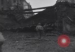 Standbild USA Soldaten Köln Deutschland, 1945, aus Sekunde 35 historischem Filmmaterial Videoclip 65675075834