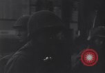 Standbild USA Soldaten Köln Deutschland, 1945, aus Sekunde 54 historischem Filmmaterial Videoclip 65675075834