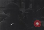 Standbild USA Soldaten Köln Deutschland, 1945, aus Sekunde 55 historischem Filmmaterial Videoclip 65675075834