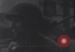 Standbild USA Soldaten Köln Deutschland, 1945, aus Sekunde 56 historischem Filmmaterial Videoclip 65675075834