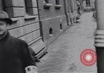 Standbild deutsche zivile Neuss Deutschland, 1945, aus Sekunde 30 historischem Filmmaterial Videoclip 65675075836