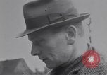 Standbild deutsche zivile Neuss Deutschland, 1945, aus Sekunde 58 historischem Filmmaterial Videoclip 65675075836