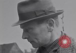 Standbild deutsche zivile Neuss Deutschland, 1945, aus Sekunde 62 historischem Filmmaterial Videoclip 65675075836