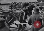 Immagine di Civili tedesco Neuss Germania, 1945, secondo 27 filmato di repertorio 65675075837