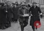 Immagine di Civili tedesco Neuss Germania, 1945, secondo 51 filmato di repertorio 65675075837