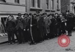 Immagine di Civili tedesco Neuss Germania, 1945, secondo 54 filmato di repertorio 65675075837