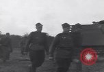 Standbild Alliierten Offiziere Werben Deutschland, 1945, aus Sekunde 8 historischem Filmmaterial Videoclip 65675075888