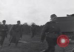 Standbild Alliierten Offiziere Werben Deutschland, 1945, aus Sekunde 9 historischem Filmmaterial Videoclip 65675075888