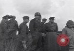 Standbild Alliierten Offiziere Werben Deutschland, 1945, aus Sekunde 29 historischem Filmmaterial Videoclip 65675075888