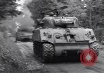 Immagine di Ferito US Soldier Tank equipaggio seconda guerra mondiale Wegscheid Germania, 1945, secondo 6 filmato di repertorio 65675075892