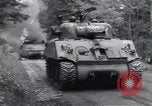Immagine di Ferito US Soldier Tank equipaggio seconda guerra mondiale Wegscheid Germania, 1945, secondo 9 filmato di repertorio 65675075892