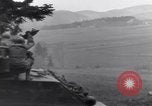 Immagine di Ferito US Soldier Tank equipaggio seconda guerra mondiale Wegscheid Germania, 1945, secondo 18 filmato di repertorio 65675075892